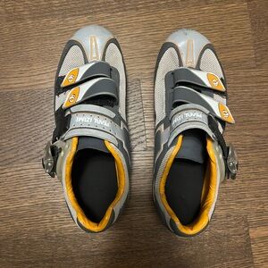 Pearl Izumi Cycle Shoes